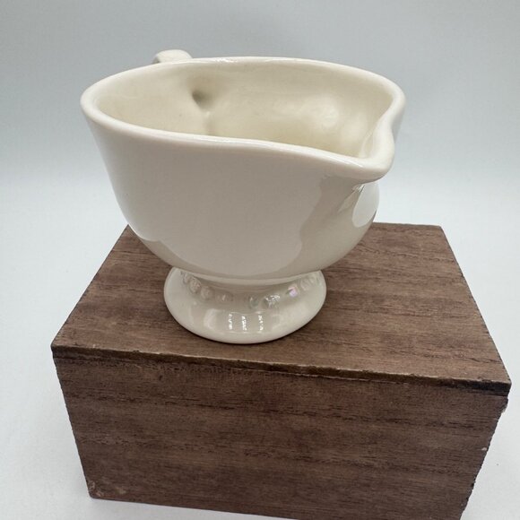 Vintage Baileys Irish Cream Winking Eye Creamer Girl w Blue Bow Limited Edition - Picture 4 of 10